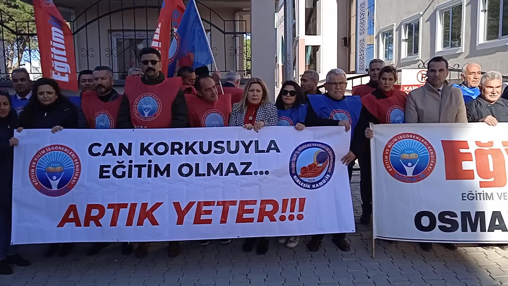 'Öğretmenler değersizleştiriliyor, şiddet artıyor'