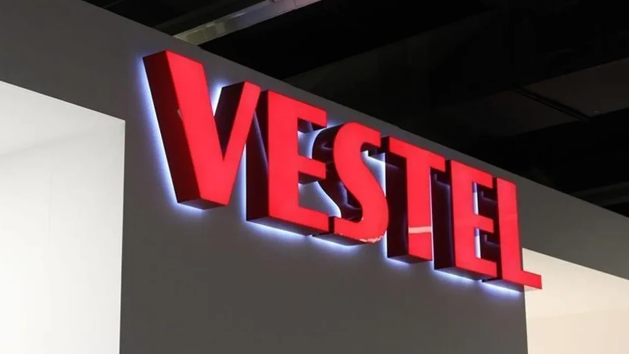 Vestel, Ramazan'a sessiz kalırken Noel ve Halloween'ı coşkuyla kutlamış!