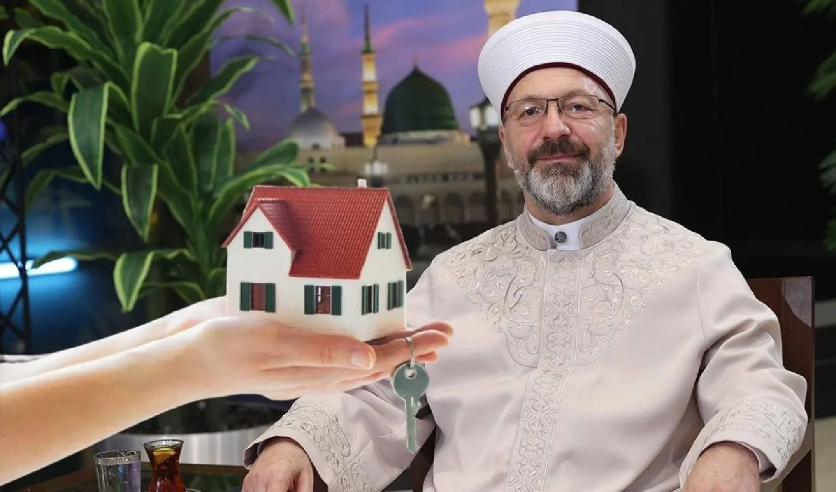 Tüm Tapuları Diyanet Kaptı