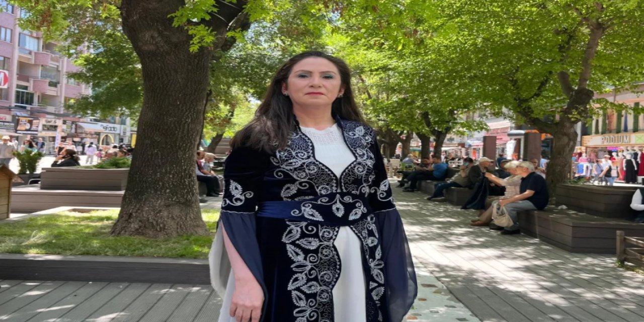 Öğretmen Haklarını İstiyor