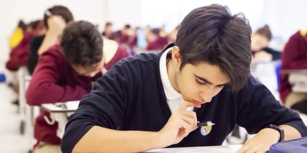 Türkiye'nin En İyi 50 İmam Hatip Lisesi ve LGS Yerleştirme taban Puanları
