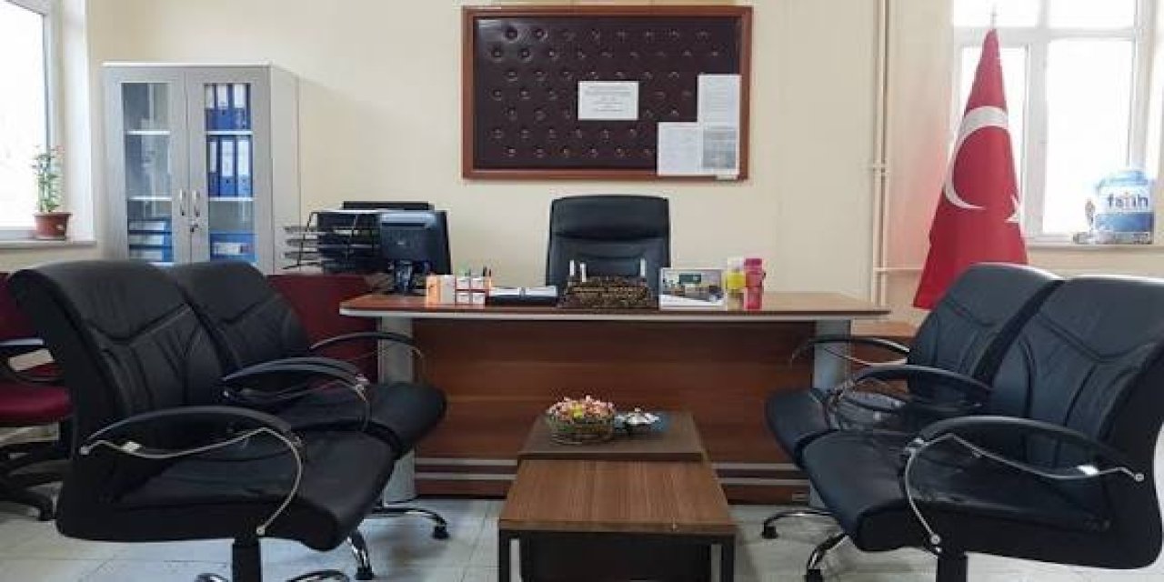 MEB'de Atama: Şube Müdürü Görev Yaptığı İlçe Milli Eğitim'e Müdür Olarak Atandı
