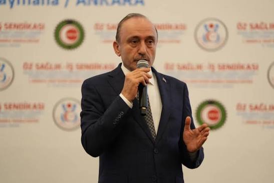 “Sendikal Acziyet: Memurun Hakkı, İşçi Ücreti Üzerinden Aranmaz”