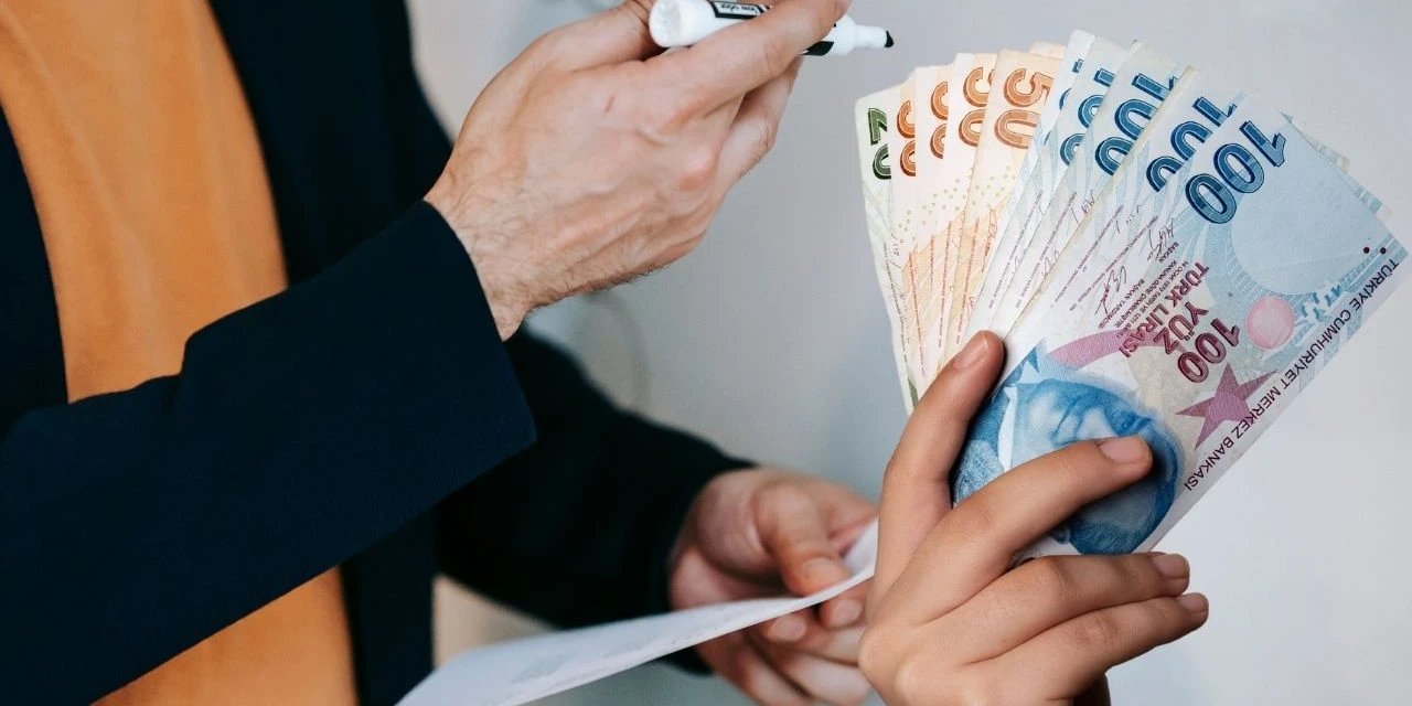 İkinci Dönemde Şube Rehber Öğretmenlerinin Ek Dersinden 1.544 TL Kesinti Yapılacak