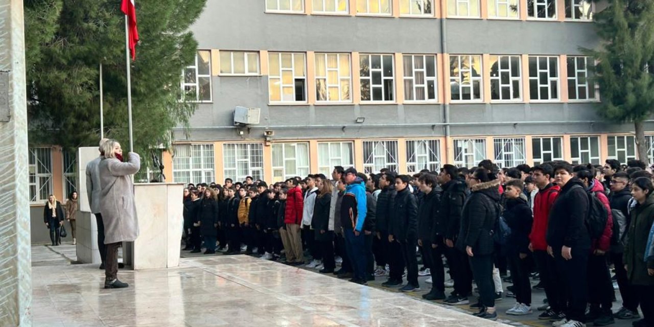 6 Şubat Depremleri İçin Okullarda Tören Yapılacak