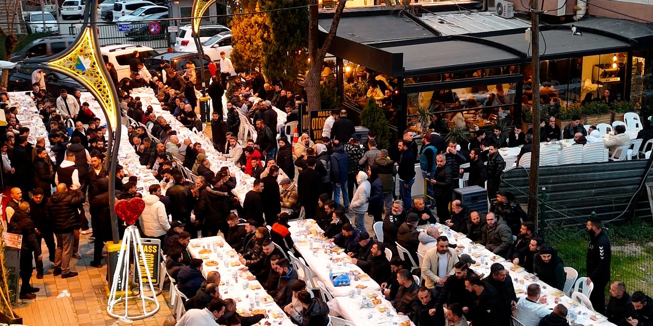 İzmit’te Birlik ve Beraberlik Sofrası Kuruldu