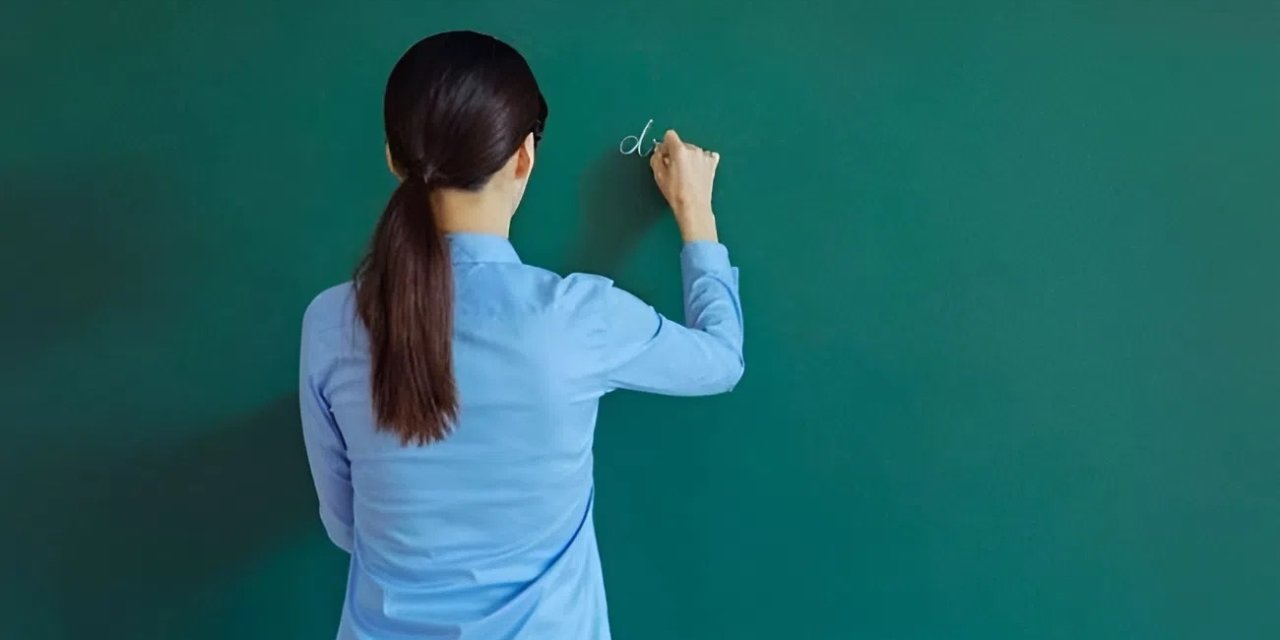 Okul Saldırılarına Tepki Olarak İş Bırakan Öğretmenlere "Ek Ders" Uyarısı: Kesinti Yapılmazsa Faizle Geri Alınacak!