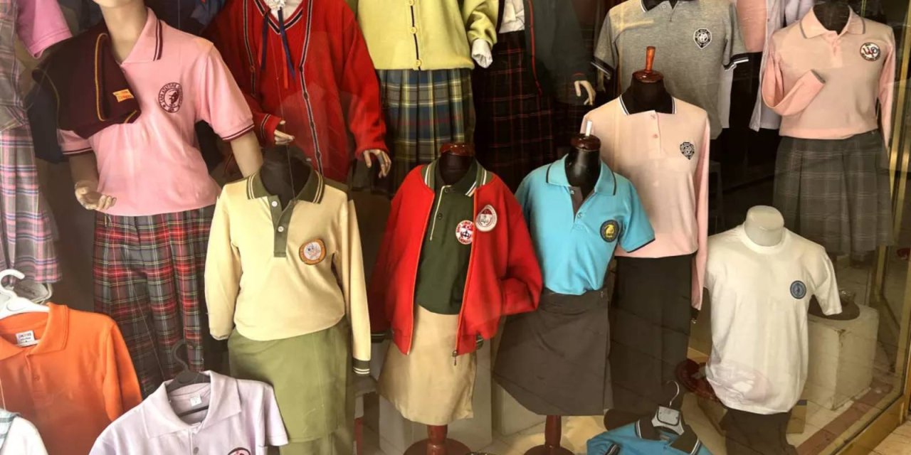 ​Yeni Dönemde Öğrencilerin Giyeceği Okul Kıyafetlerinin Özellikleri Belli Oldu