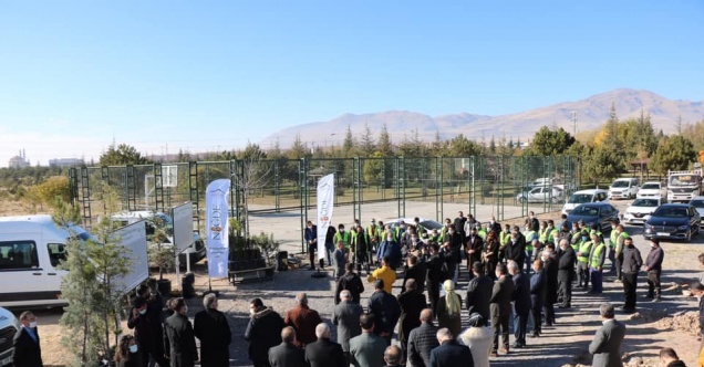 Niğde’de 3 bin 422 öğretmen için fidan dikildi