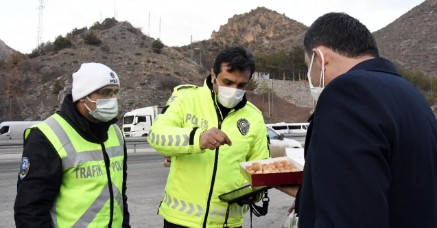 AK Parti’den polis teşkilatına destek ziyareti