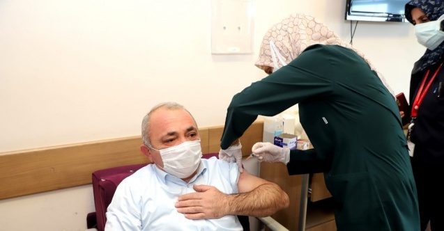 Çankırı Belediye Başkanı Covid-19 aşısı oldu