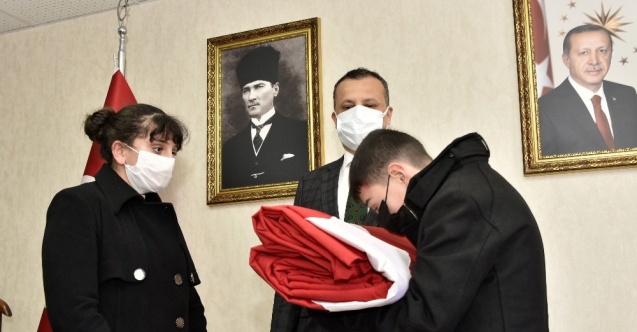 81 genç 81 bayrak projesi