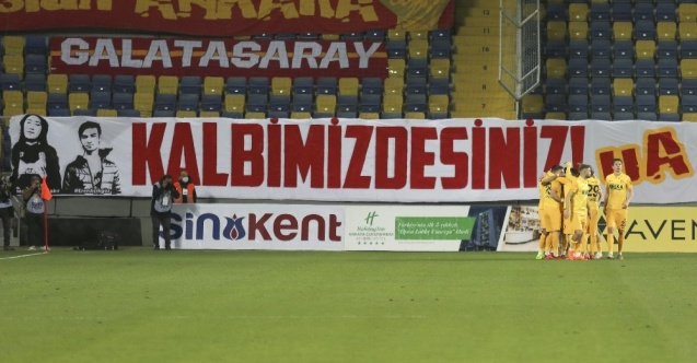 Süper Lig: MKE Ankaragücü: 1 - Galatasaray: 0 (İlk yarı)