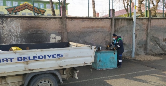 Siirt’te çöp konteynerleri onarılıyor