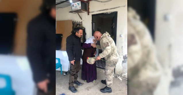 Mehmetçik 8 Mart Dünya Kadınlar Günü’nü kutladı