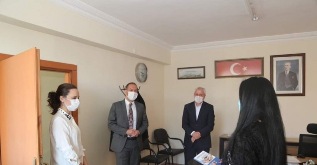 Niğde Belediye Başkanı Özdemir’den Kadın Personele Anlamlı Jest