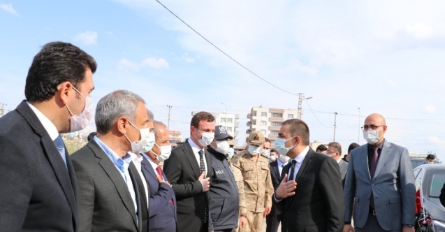 Siirt Valisi Hacıbektaşoğlu, aralarında husumet bulunan iki aileyi barıştırdı