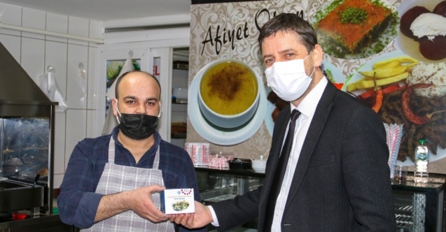 Biga Belediyesi’nden kandil simidi ikramı