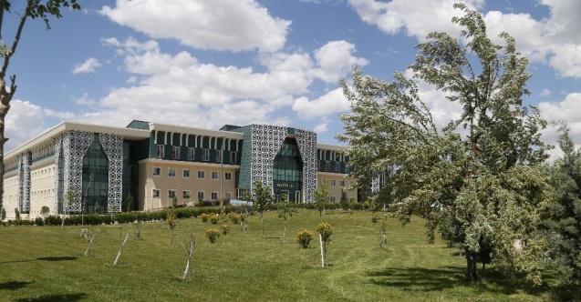 ASÜ hızlı gelişen ekonomilerdeki en iyi üniversiteler arasında