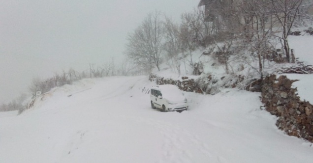 Batman’da ’Mart kapıdan baktırdı’ 70’ten fazla köy yolu ulaşıma kapandı