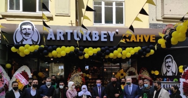 Artukbey kahvenin Beyoğlu şubesi açıldı