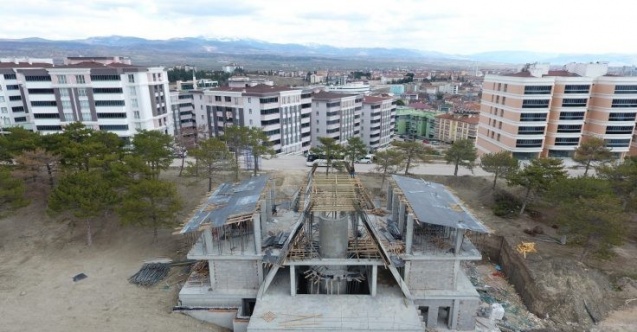 Suluova Millet Bahçesi’nde çalışmalar devam ediyor