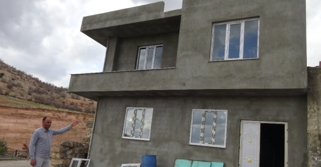 Gercüş’te modern taziye evi ve Kur’an kursu yapımı sürüyor