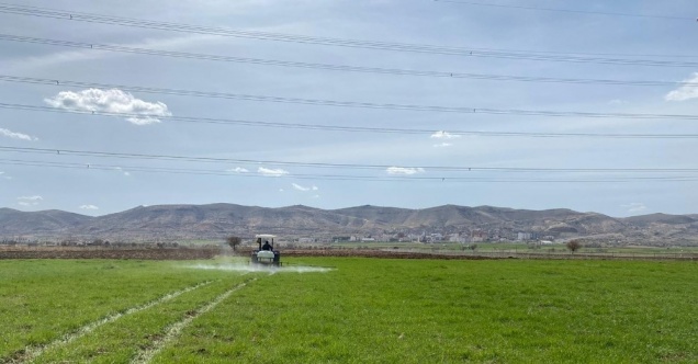Gercüş’te çiftçilerin bahar mesaisi başladı
