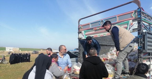 Gönüllü öğretmenlerin kampanyası ile Suriye’deki yetimlere yardımlar ulaştırıldı