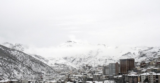 Gümüşhane’de Mart kapıdan baktırdı