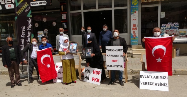 Çocukları dağa kaçırılan gözü yaşlı annelerin eylemi sürüyor