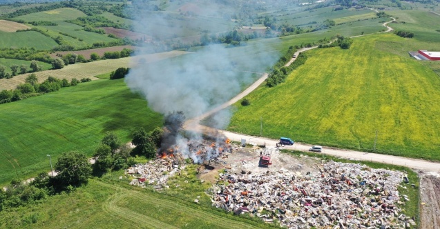 Çöplük yangını korkuttu