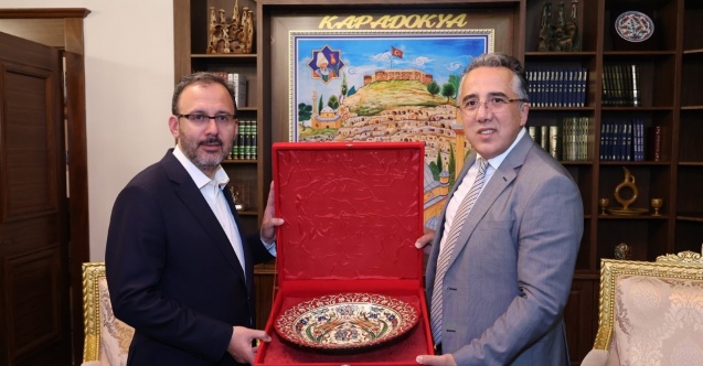 Bakan Kasapoğlu, Nevşehir Belediyesini ziyaret etti