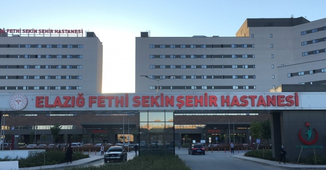 Genç hemşire görevi başında kalbine yenik düştü