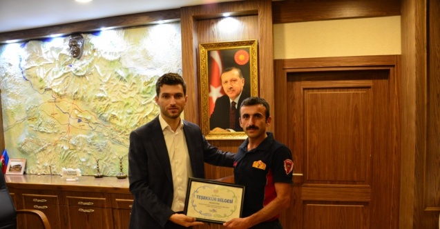 Başkan'dan Manavgat’taki yangına müdahale ekibine teşekkür belgesi