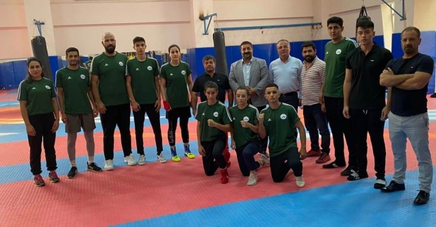 Elazığ Belediyespor boks takımı şampiyonaya hazır