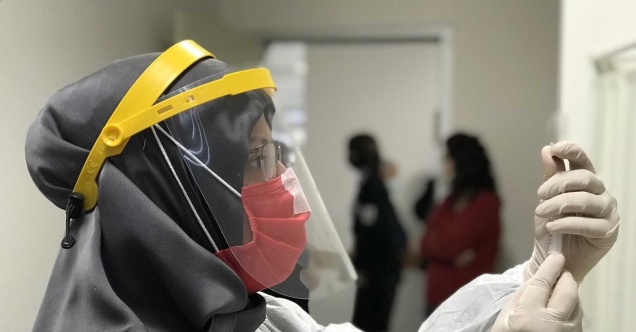 Covid-19 vaka sayılarında artış: Valilikten "aşı" çağrısı