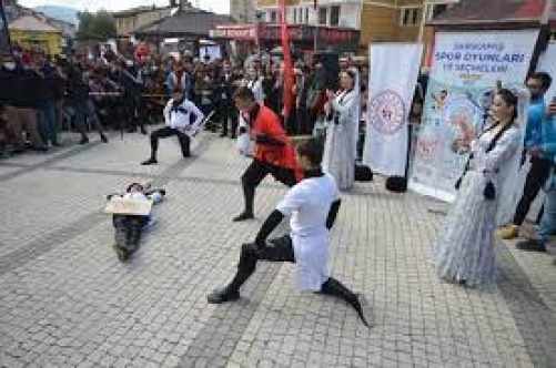 Sarıkamış Spor Oyunları renkli görüntülere sahne oldu