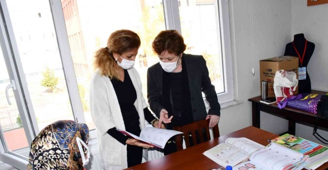 Belediyenin mahallelerde açtığı kurslarla okur yazarlık oranı arttı