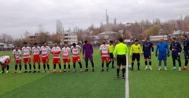 1071 Malazgirt Spor, evinde Yeşil Varto Spor’a 4-1 yenildi