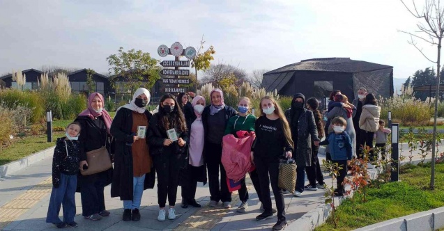 Öğretmenleriyle 4 yıl sonra Kuş Oteli’nde buluştular