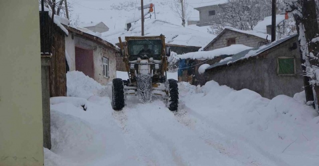 Muş’ta 63 köy yolu ulaşıma kapandı
