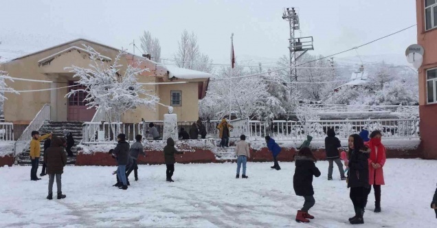 Burdur’da eğitime bir günlük kar engeli