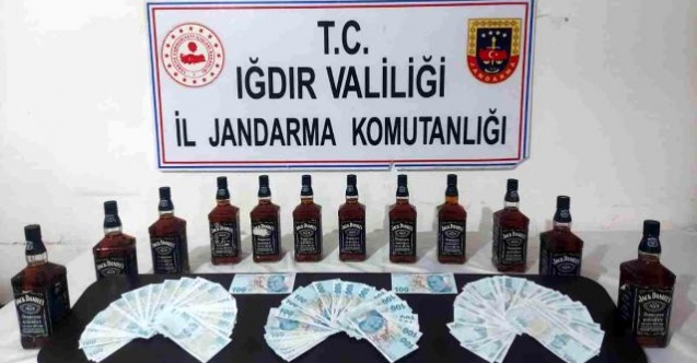 Iğdır’da sahte banknot ve kaçak içki ele geçirildi
