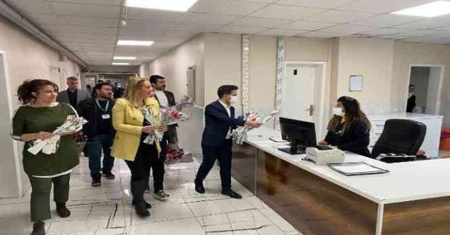 Öz Sağlık İş Sendikası Diyarbakır Şube Başkanı Aküzüm, Kadınlar Günü’nü kutladı