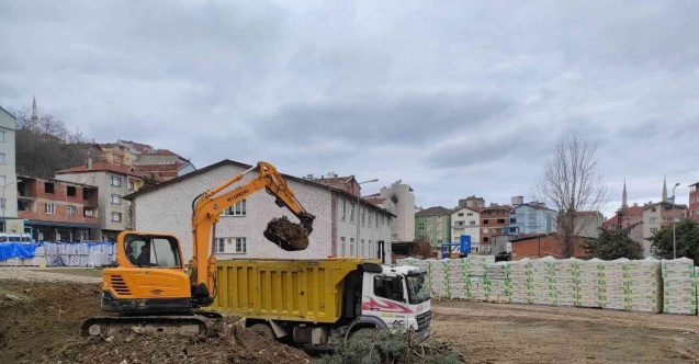 Türkeli İmam Hatip Ortaokulu için ilk kazma vuruldu