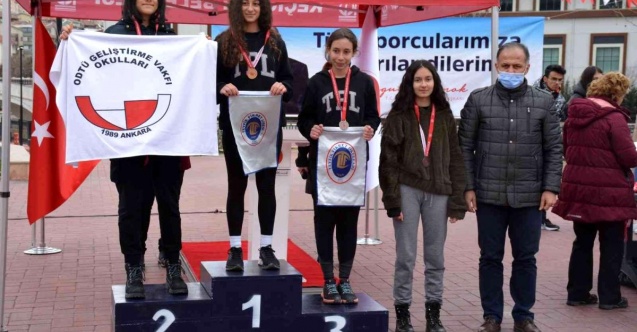 Keçiören, okullar arası oryantiringe ev sahipliği yaptı