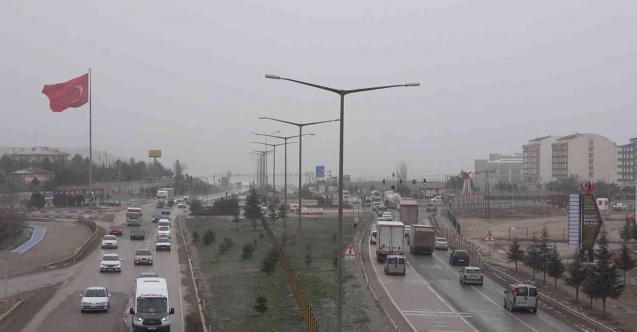 43 ilin geçiş güzergahında kar yağışı başladı