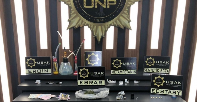 Uşak’ta şafak operasyonuyla yakalanan 5 uyuşturucu taciri tutuklandı