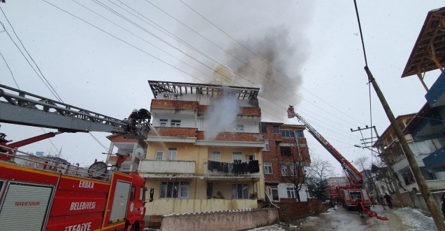 Erbaa’da korkutan yangın